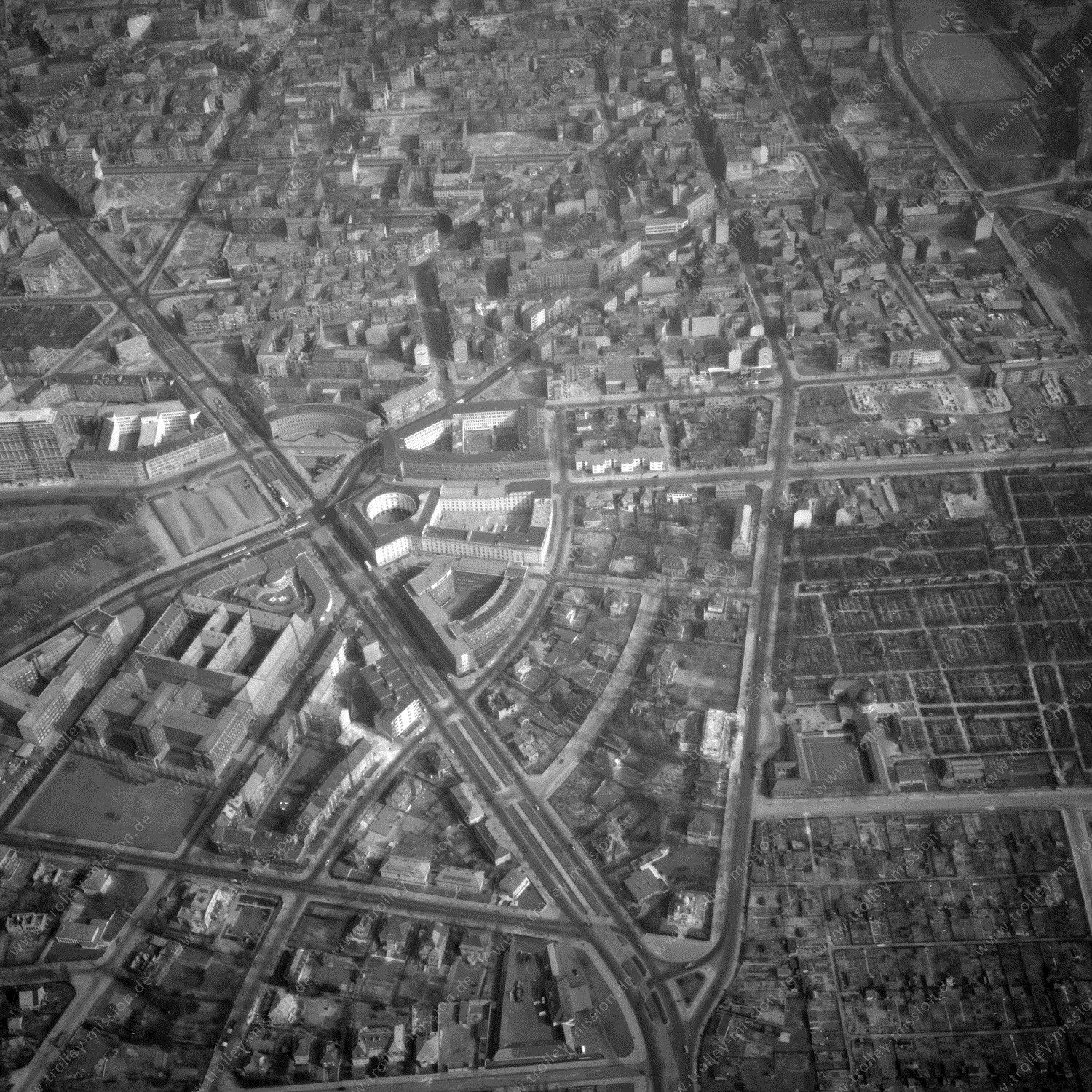 Alte Fotos und Luftbilder von Berlin - Luftbildaufnahme Nr. 05 - Historische Luftaufnahmen von West-Berlin aus dem Jahr 1954 - Flugstrecke Charlie