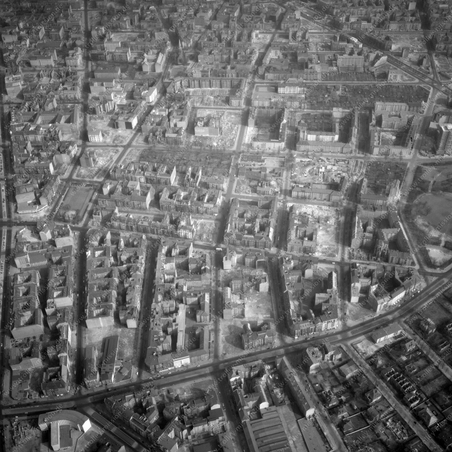 Alte Fotos und Luftbilder von Berlin - Luftbildaufnahme Nr. 10 - Historische Luftaufnahmen von West-Berlin aus dem Jahr 1954 - Flugstrecke Charlie