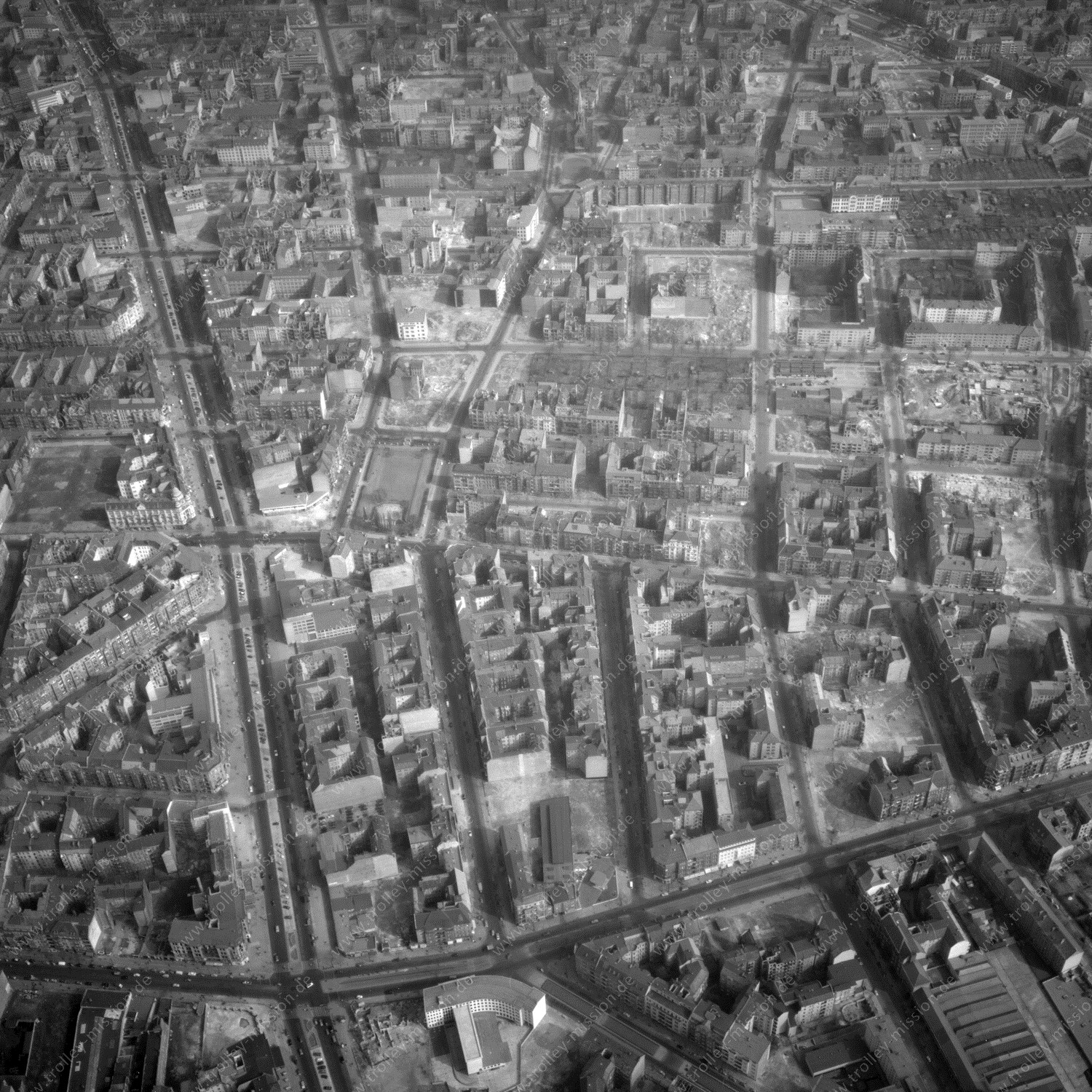 Alte Fotos und Luftbilder von Berlin - Luftbildaufnahme Nr. 11 - Historische Luftaufnahmen von West-Berlin aus dem Jahr 1954 - Flugstrecke Charlie
