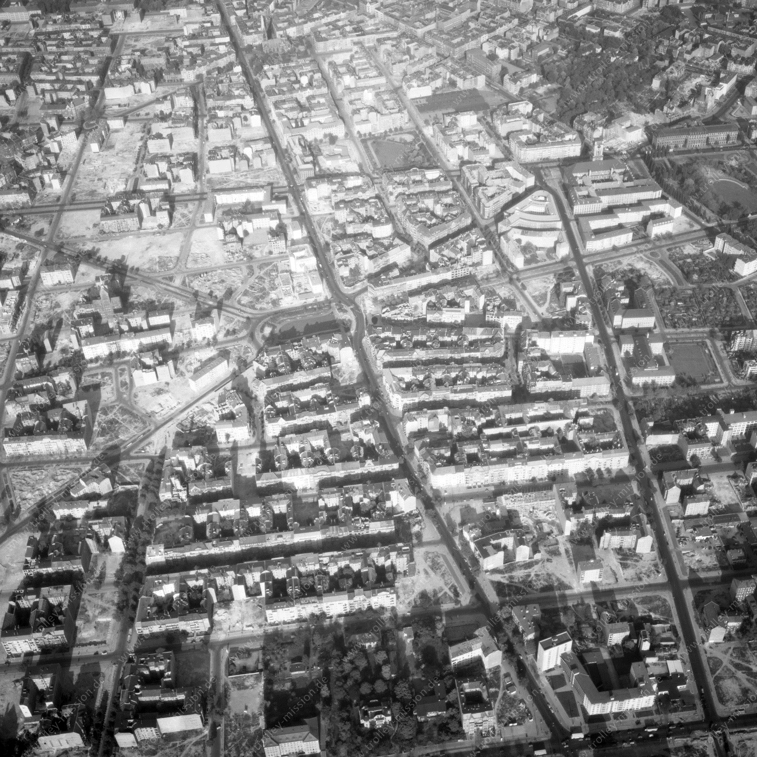 Alte Fotos und Luftbilder von Berlin - Luftbildaufnahme Nr. 04 - Historische Luftaufnahmen von West-Berlin aus dem Jahr 1954 - Flugstrecke Echo