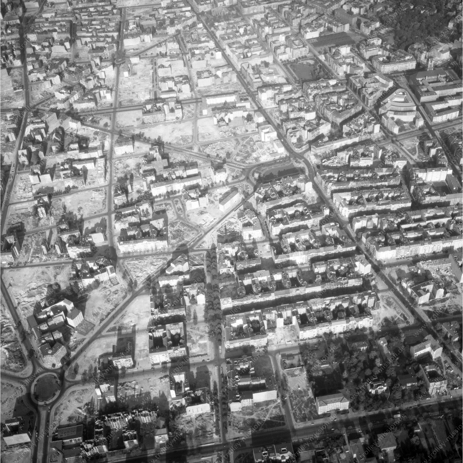 Alte Fotos und Luftbilder von Berlin - Luftbildaufnahme Nr. 05 - Historische Luftaufnahmen von West-Berlin aus dem Jahr 1954 - Flugstrecke Echo