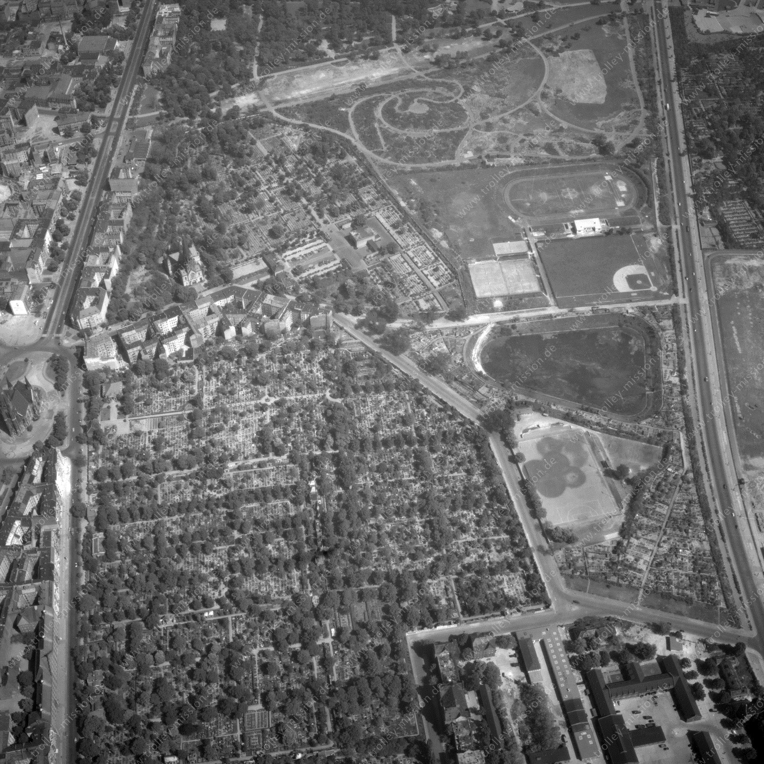 Alte Fotos und Luftbilder von Berlin - Luftbildaufnahme Nr. 01 - Historische Luftaufnahmen von West-Berlin aus dem Jahr 1954 - Flugstrecke Kilo