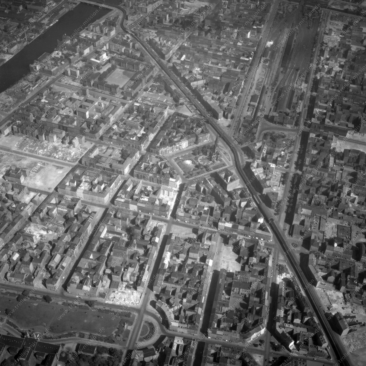 Alte Fotos und Luftbilder von Berlin - Luftbildaufnahme Nr. 08 - Historische Luftaufnahmen von West-Berlin aus dem Jahr 1954 - Flugstrecke Mike