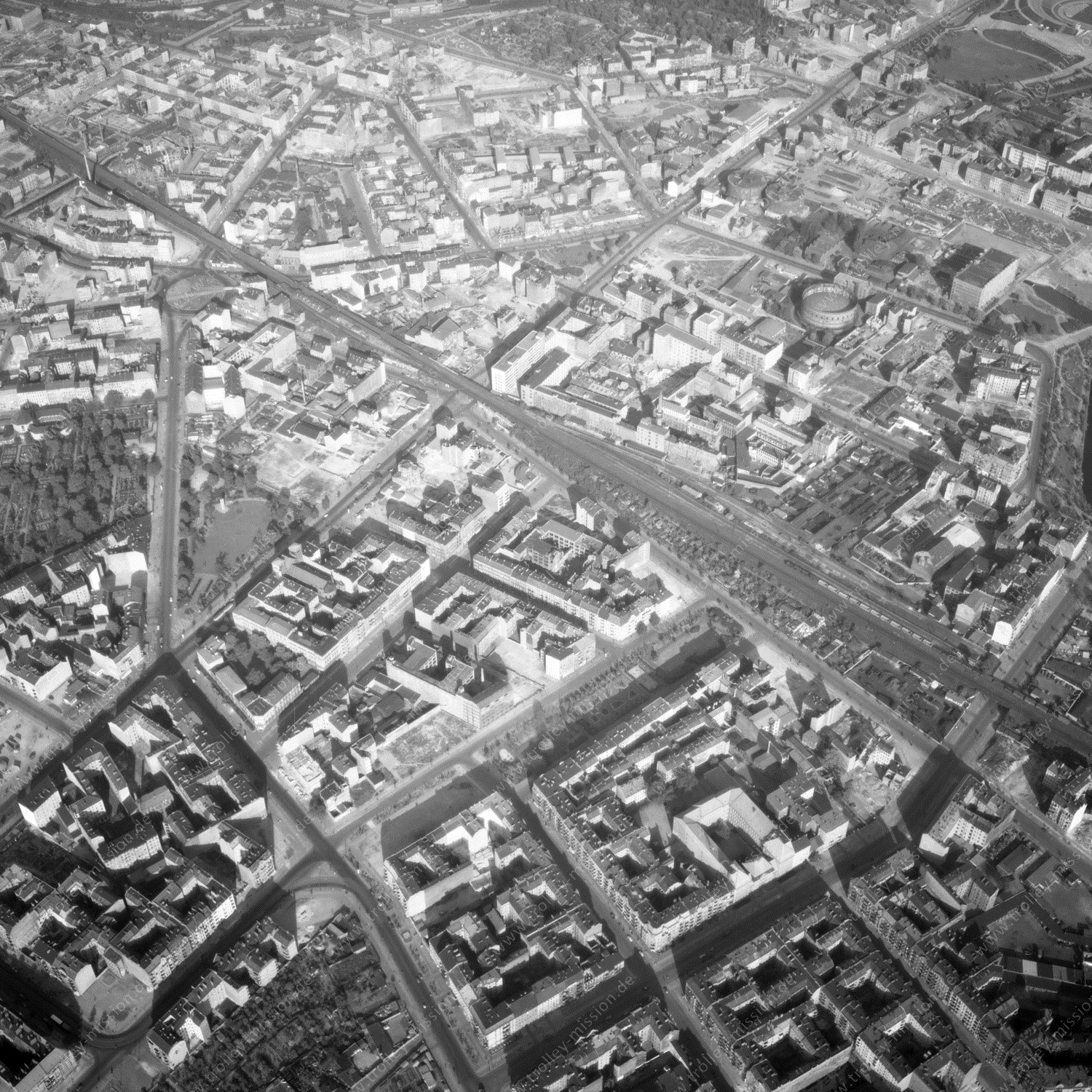 Alte Fotos und Luftbilder von Berlin - Luftbildaufnahme Nr. 07 - Historische Luftaufnahmen von West-Berlin aus dem Jahr 1954 - Flugstrecke Papa