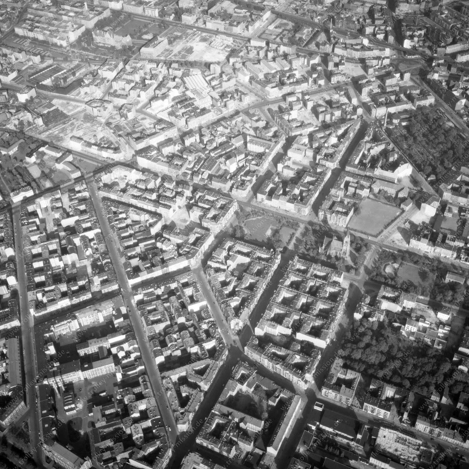 Alte Fotos und Luftbilder von Berlin - Luftbildaufnahme Nr. 11 - Historische Luftaufnahmen von West-Berlin aus dem Jahr 1954 - Flugstrecke Papa