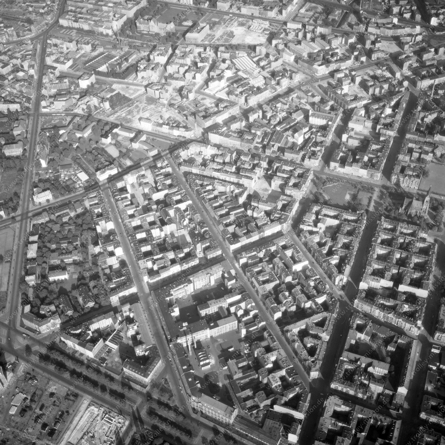 Alte Fotos und Luftbilder von Berlin - Luftbildaufnahme Nr. 12 - Historische Luftaufnahmen von West-Berlin aus dem Jahr 1954 - Flugstrecke Papa