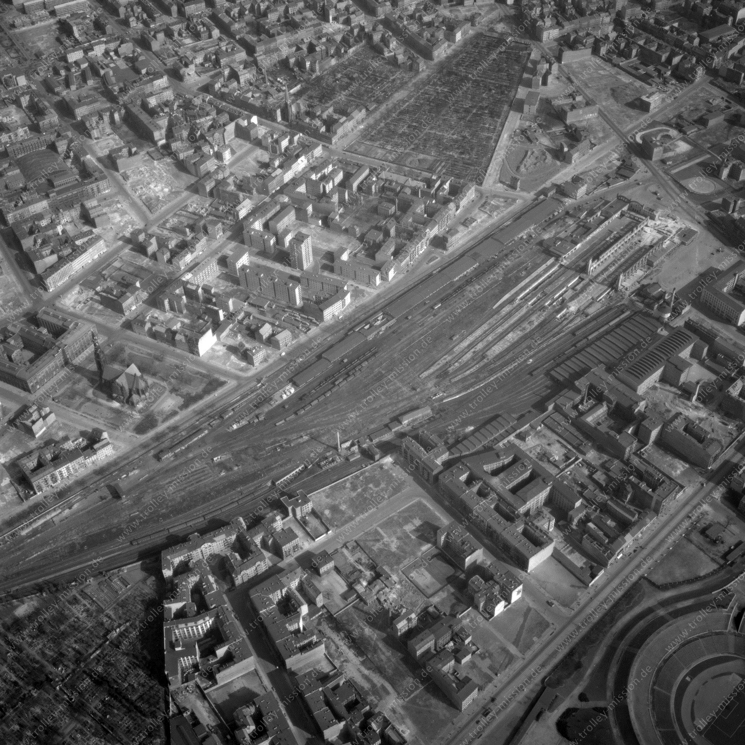 Alte Fotos und Luftbilder von Berlin - Luftbildaufnahme Nr. 02 - Historische Luftaufnahmen von West-Berlin aus dem Jahr 1954 - Flugstrecke Romeo