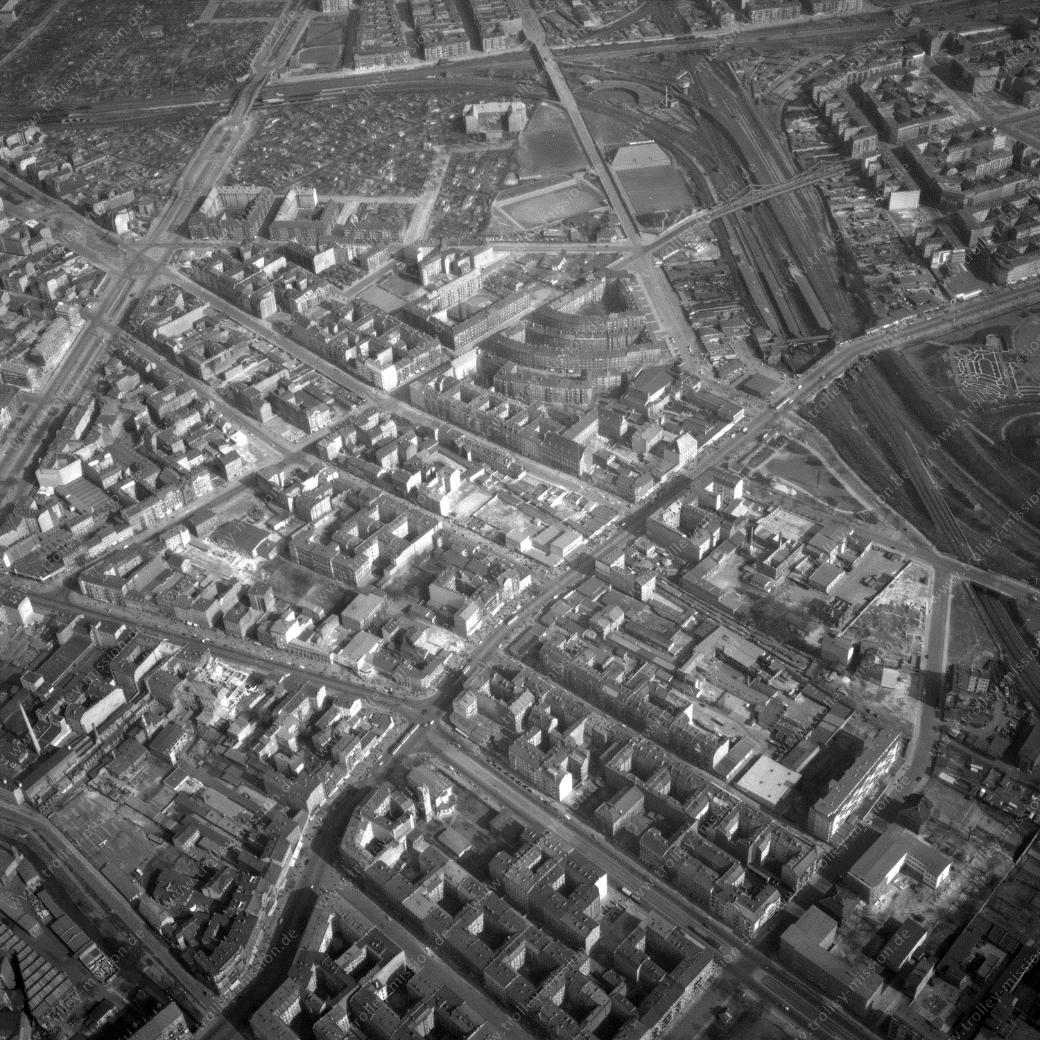 Alte Fotos und Luftbilder von Berlin - Luftbildaufnahme Nr. 12 - Historische Luftaufnahmen von West-Berlin aus dem Jahr 1954 - Flugstrecke Romeo