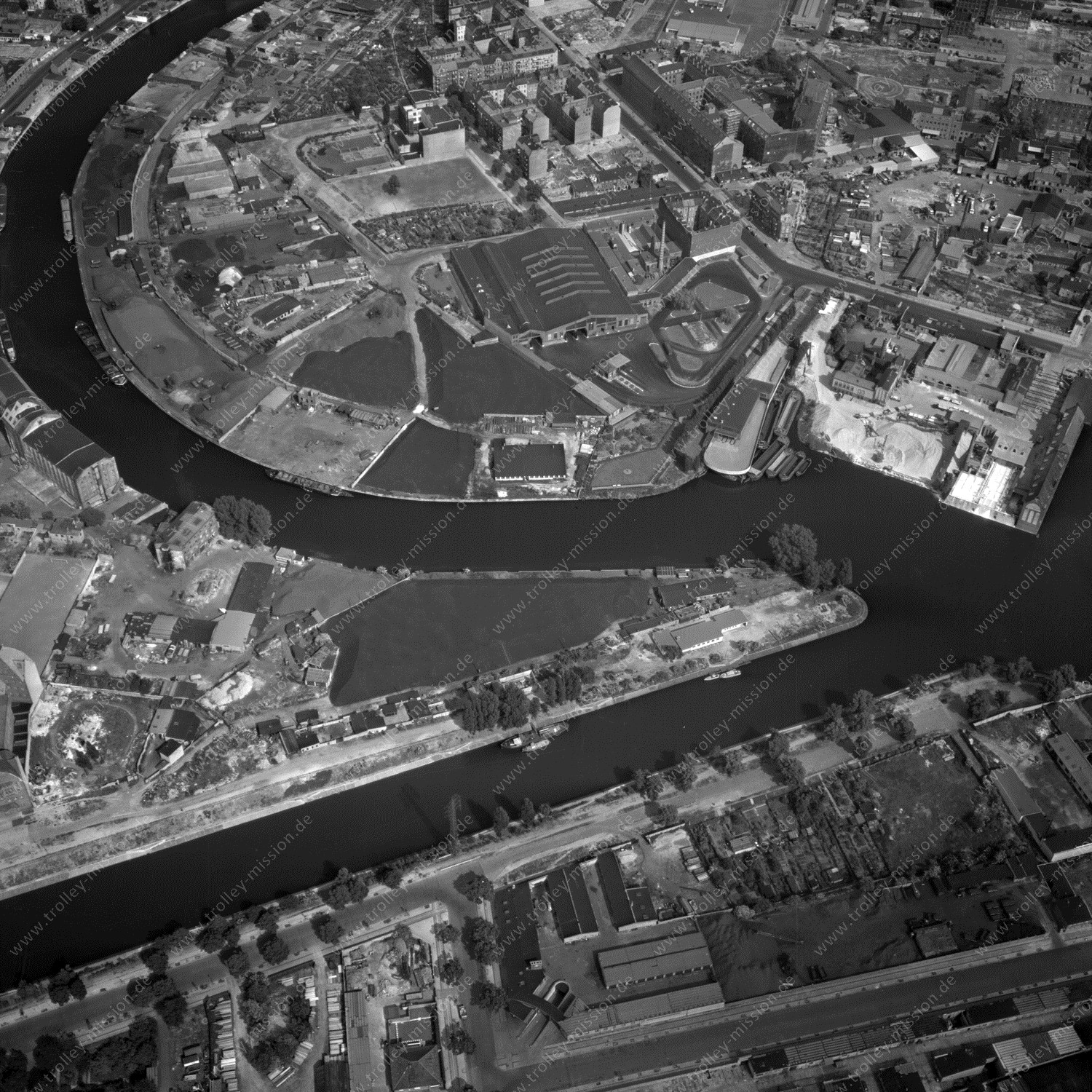 Alte Fotos und Luftbilder von Berlin - Luftbildaufnahme Nr. 09 - Historische Luftaufnahmen von West-Berlin aus dem Jahr 1954 - Flugstrecke Tango