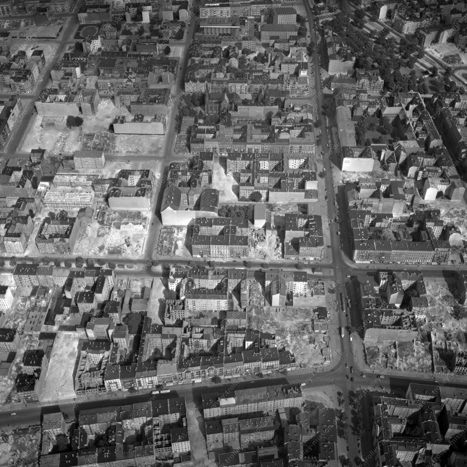 Alte Fotos und Luftbilder von Berlin - Luftbildaufnahme Nr. 09 - Historische Luftaufnahmen von West-Berlin aus dem Jahr 1954 - Flugstrecke Uniform