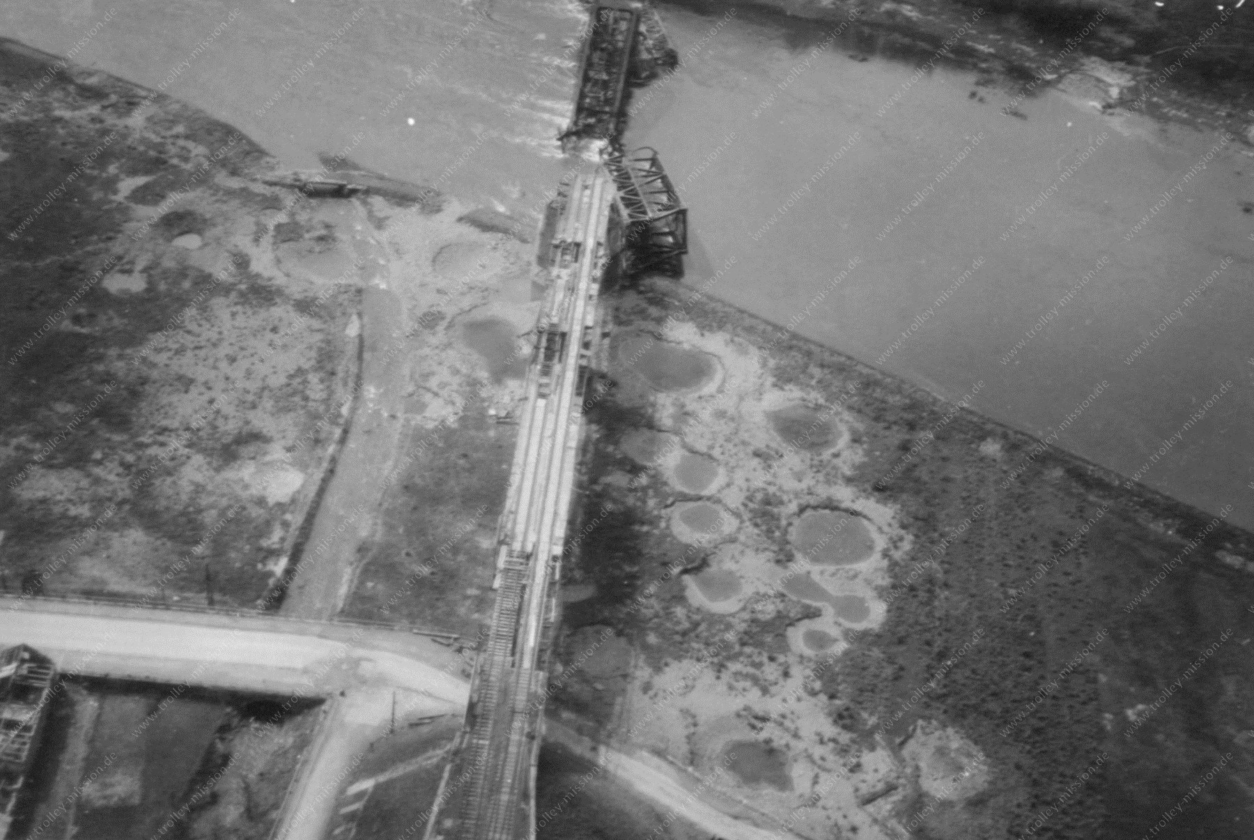 Eisenbahnbrücke Ediger-Eller an der Mosel im Zweiten Weltkrieg