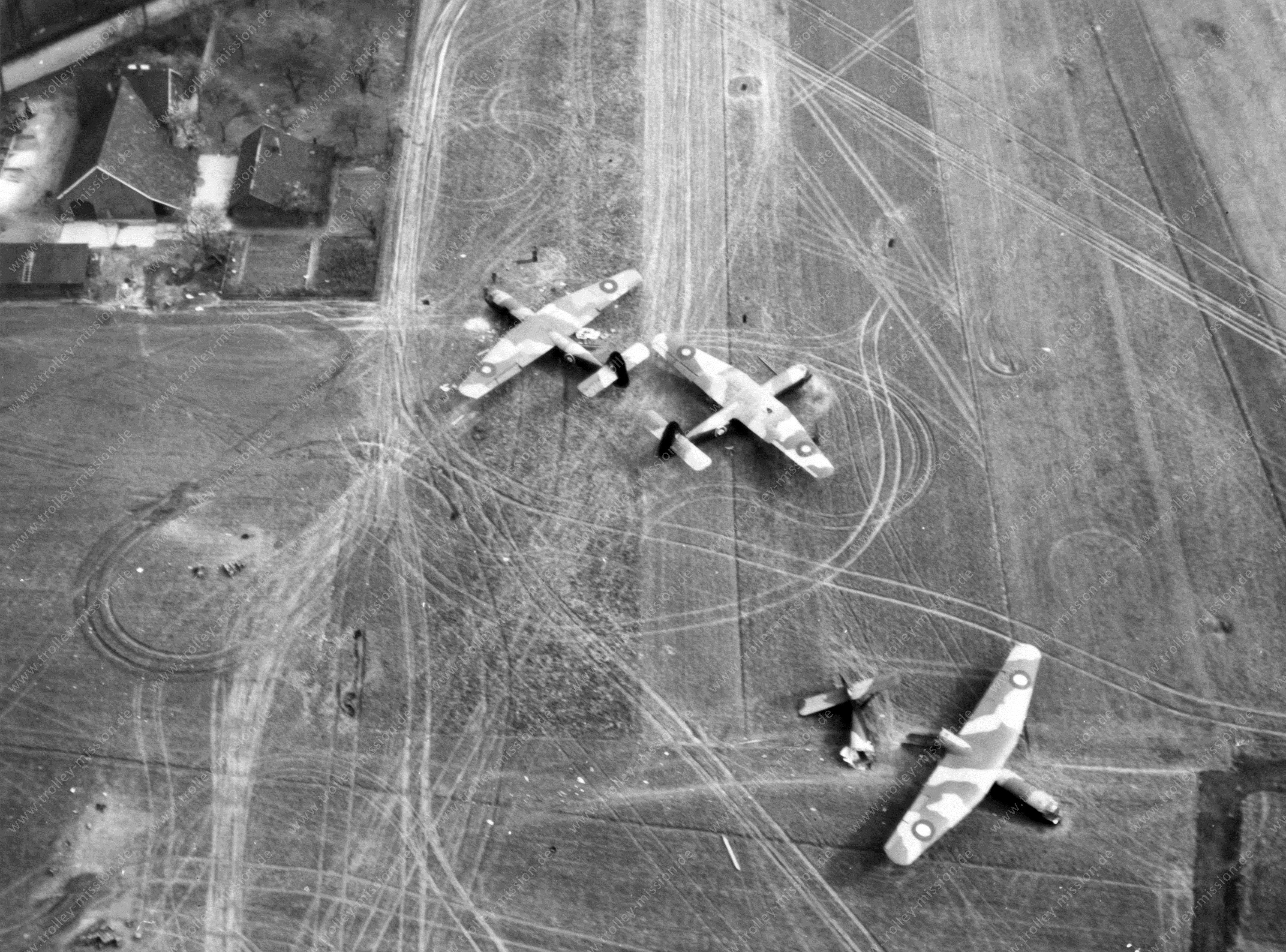 Unbekanntes Luftbild im Kreis Wesel nach der Operation Varsity (392BG164)