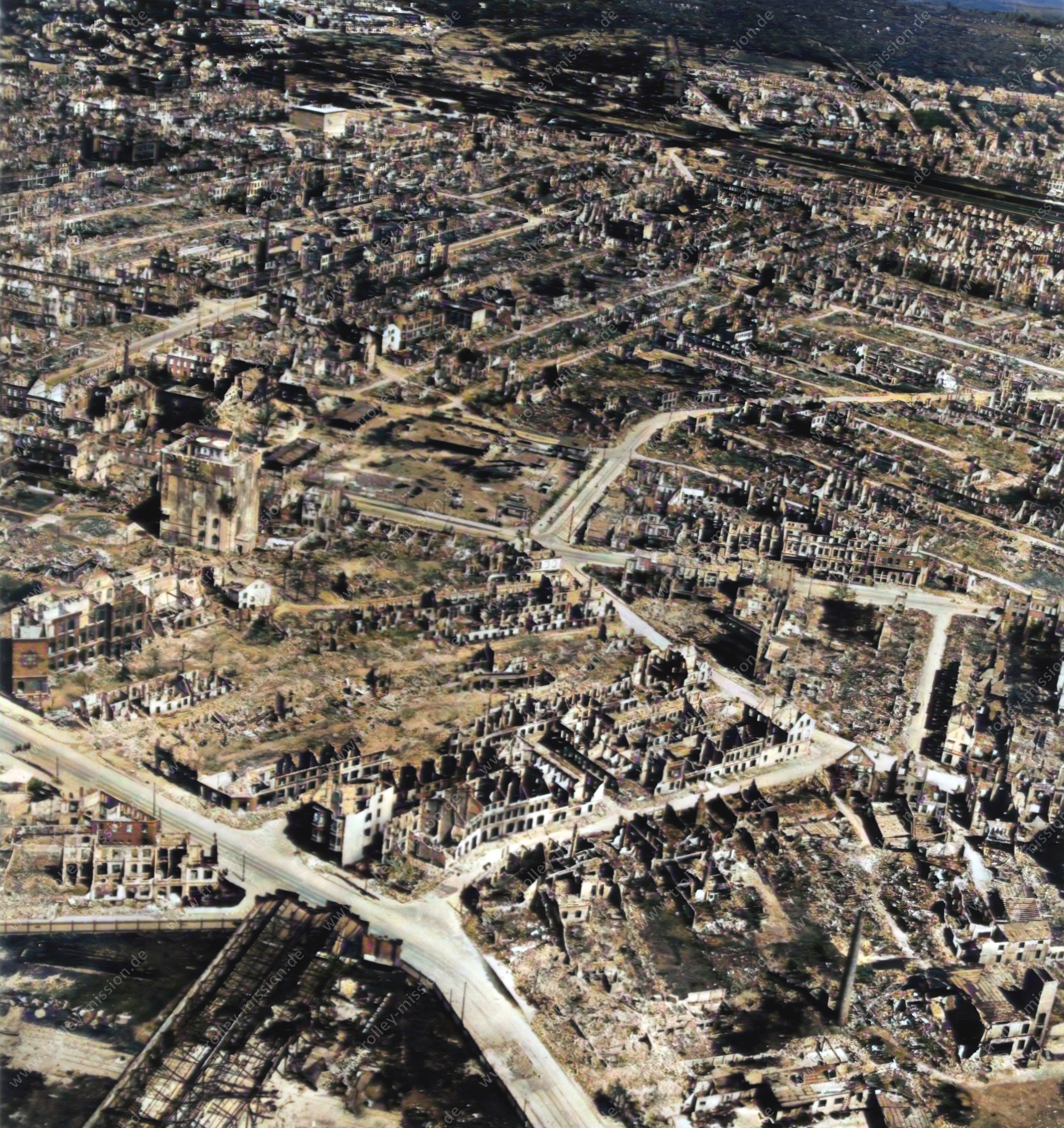 Luftbild Diakonissenbunker Bremen nach künstlicher Kolorierung