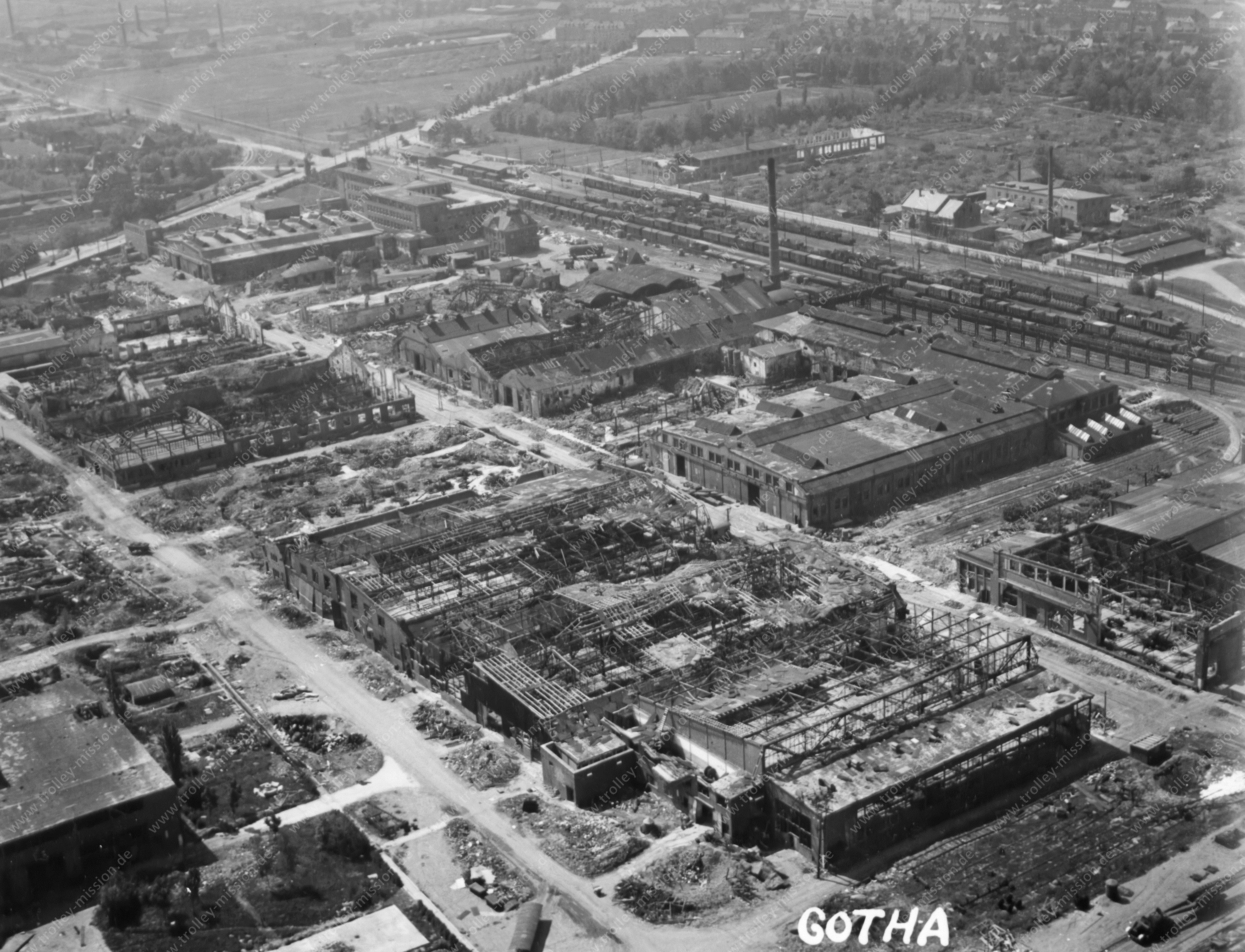 Gothaer Waggonfabrik nach den Luftangriffen im Zweiten Weltkrieg