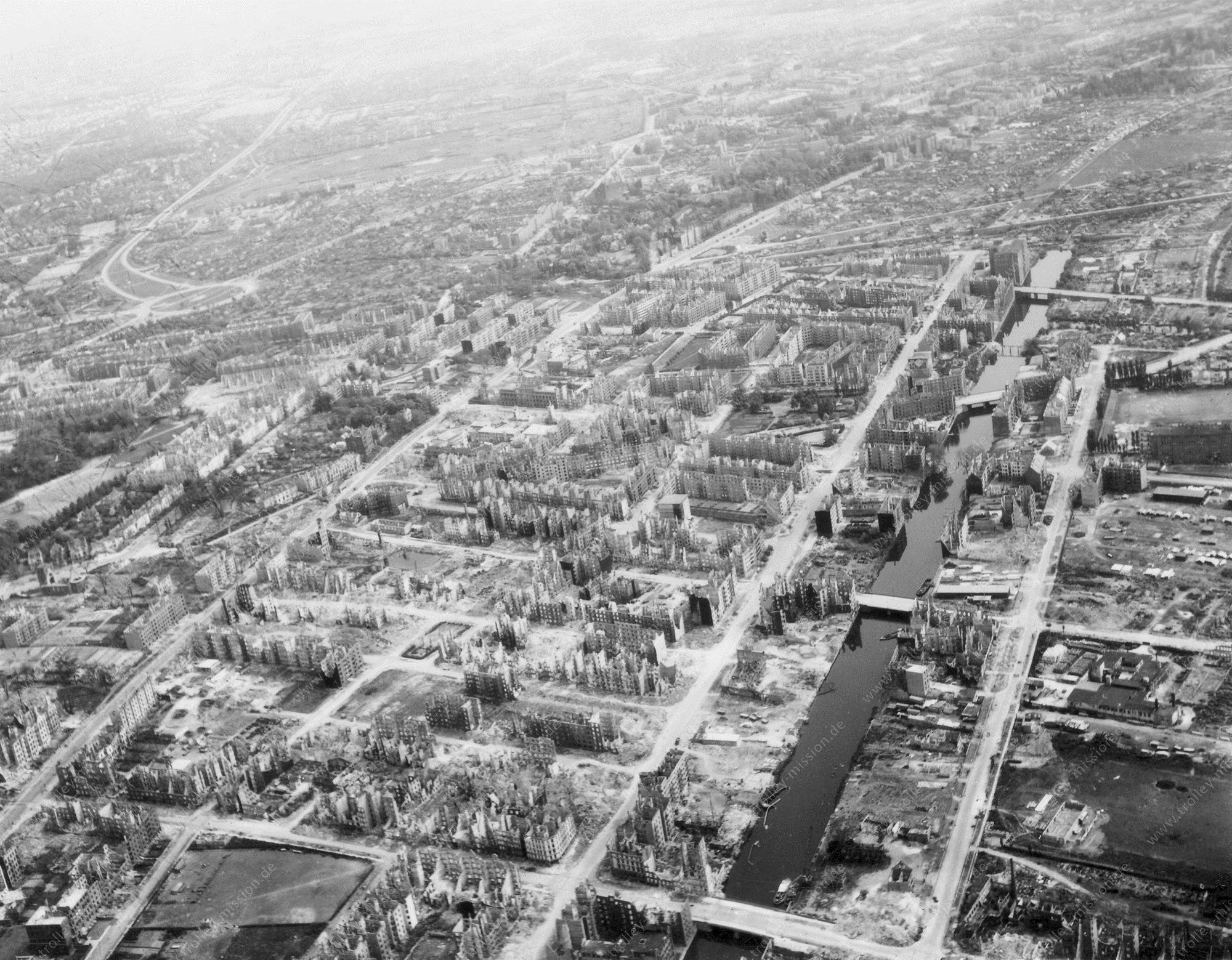 Hamburg Luftbild 1945 - Eiffestraße und Mittelkanal sowie Wendenstraße