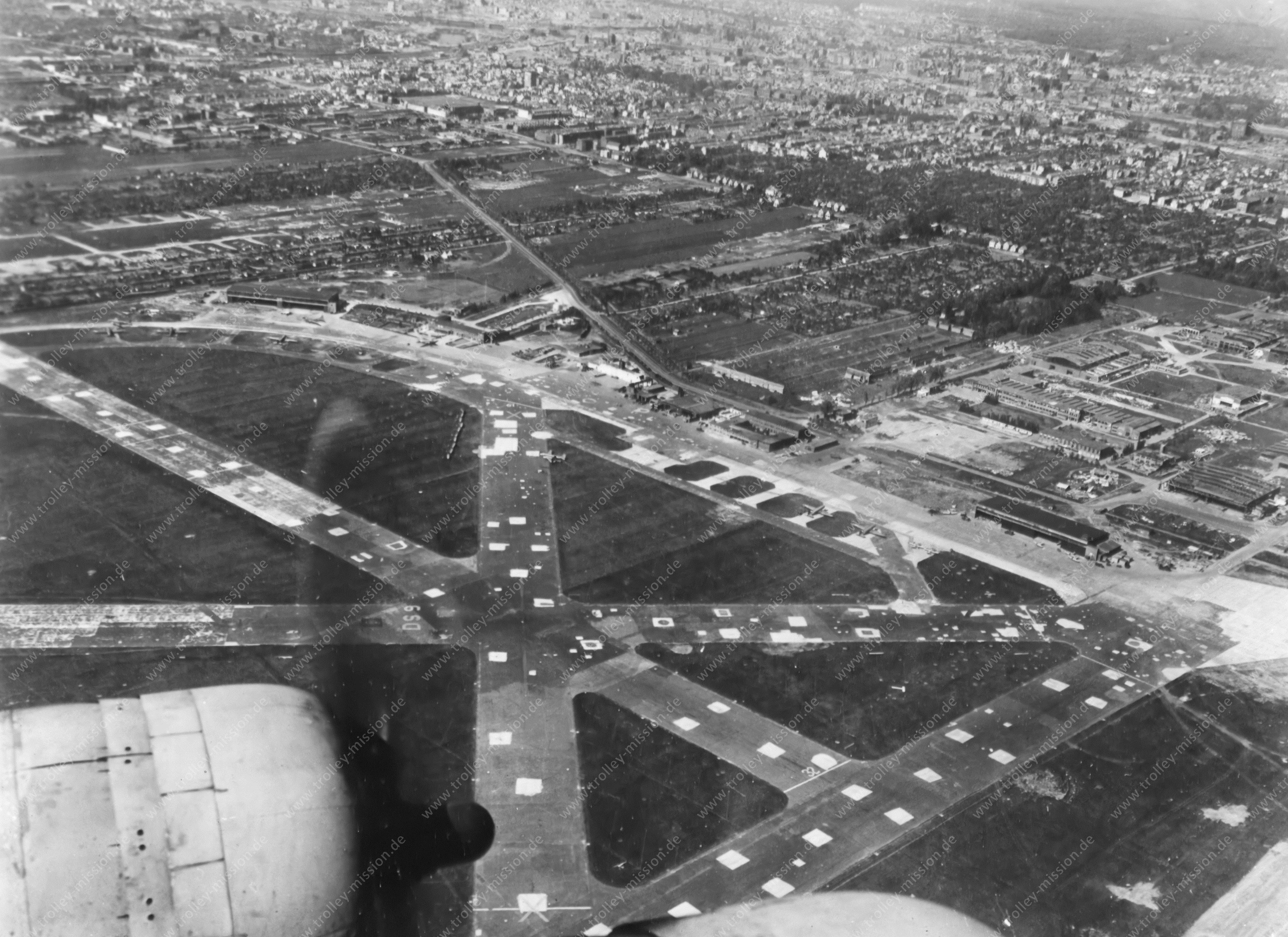 Flughafen Bremen - Luftaufnahme 1946