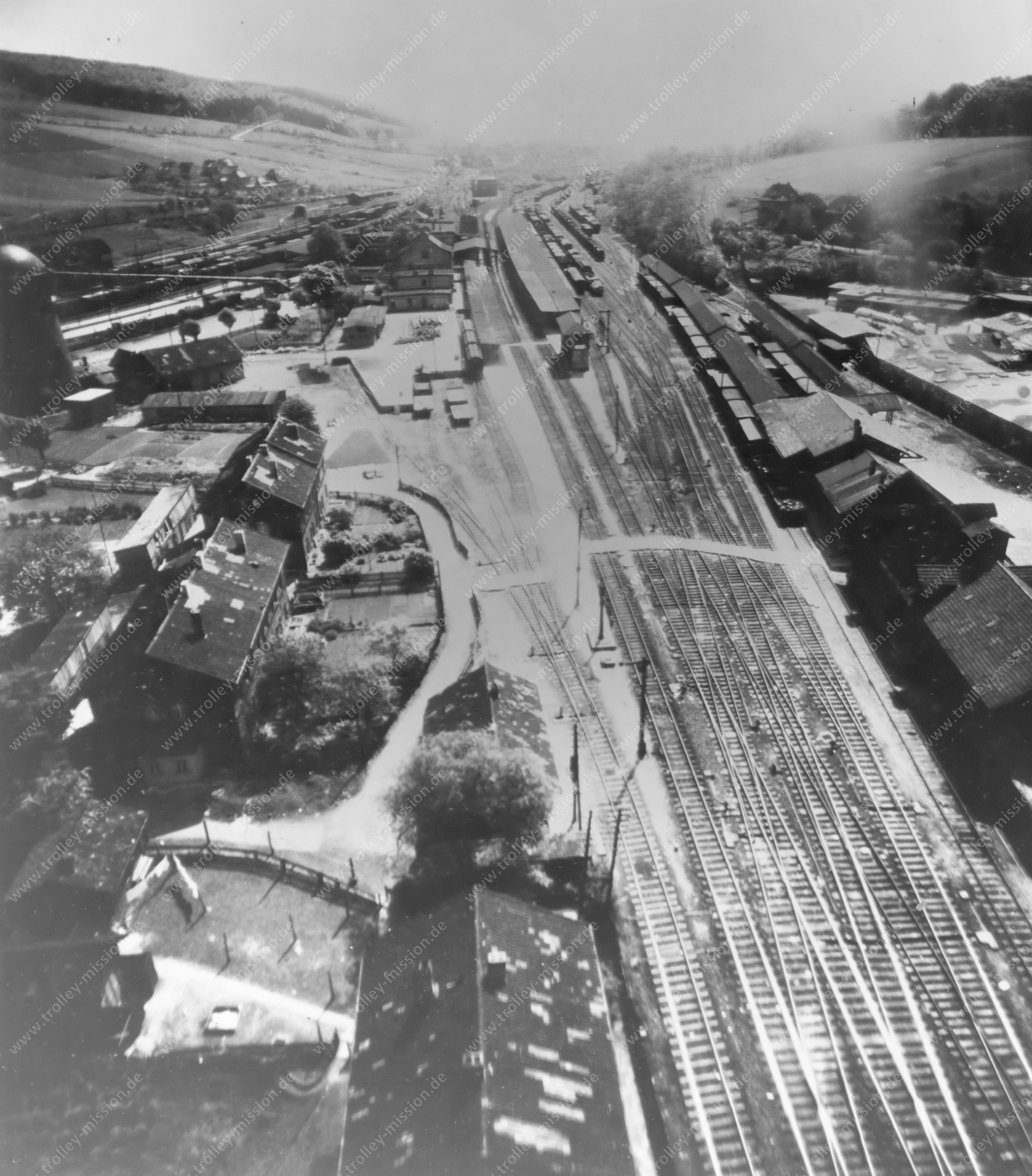 Luftbild Bahnhof Kreiensen mit Wasserturm 1945
