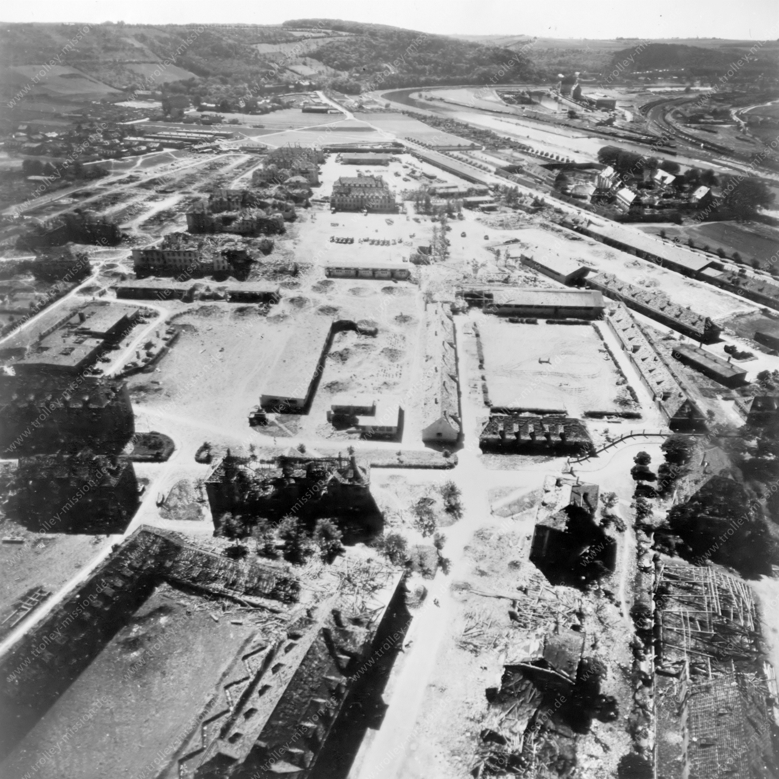 Hindenburg-Kaserne und Kloster Himmelspforten im Stadtteil Zellerau in Würzburg