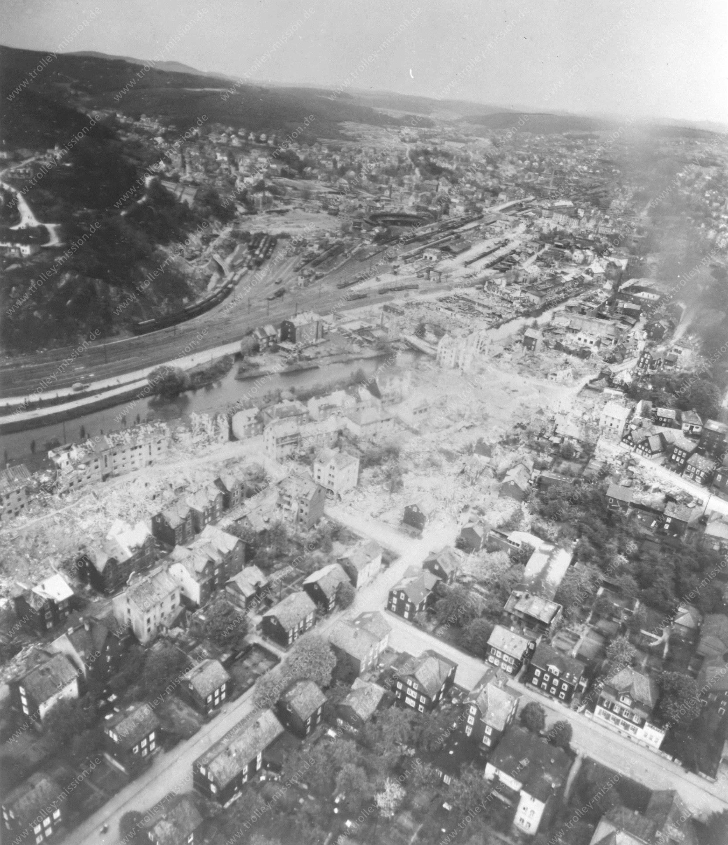 Luftbild Siegen 1945 - Wiesenstraße - Hammerstraße - Morleystraße
