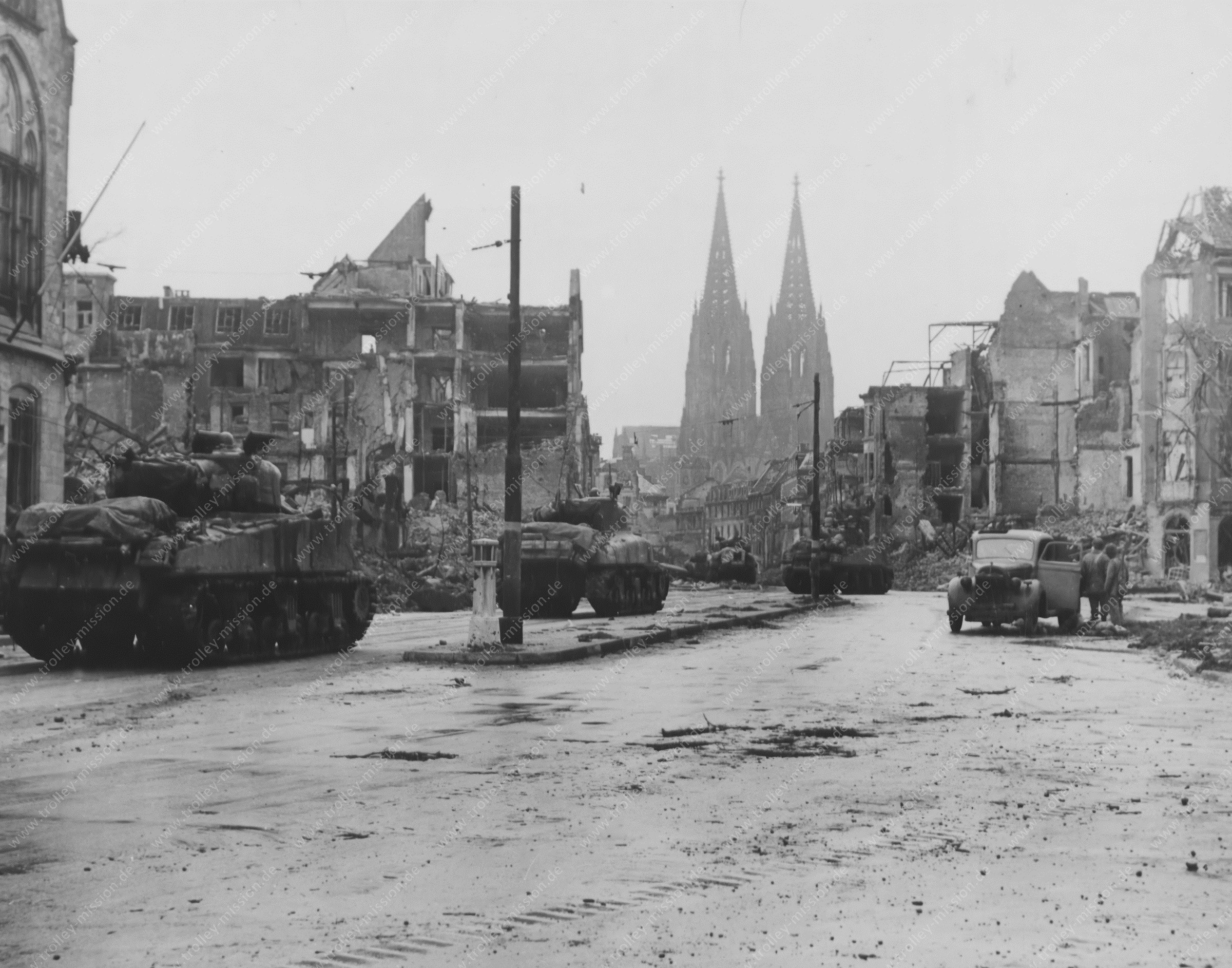 Gereonstraße und Mohrenstraße in Köln im März 1945