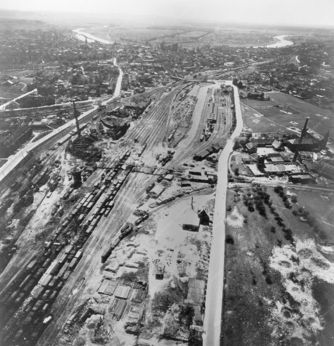 Aschaffenburger Güterbahnhof mit Ringlokschuppen im Zweiten Weltkrieg